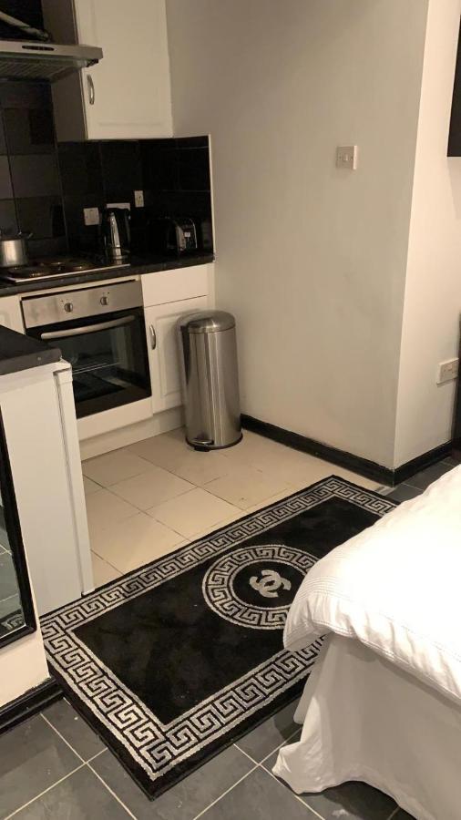 Comfort Studio Лондон Экстерьер фото