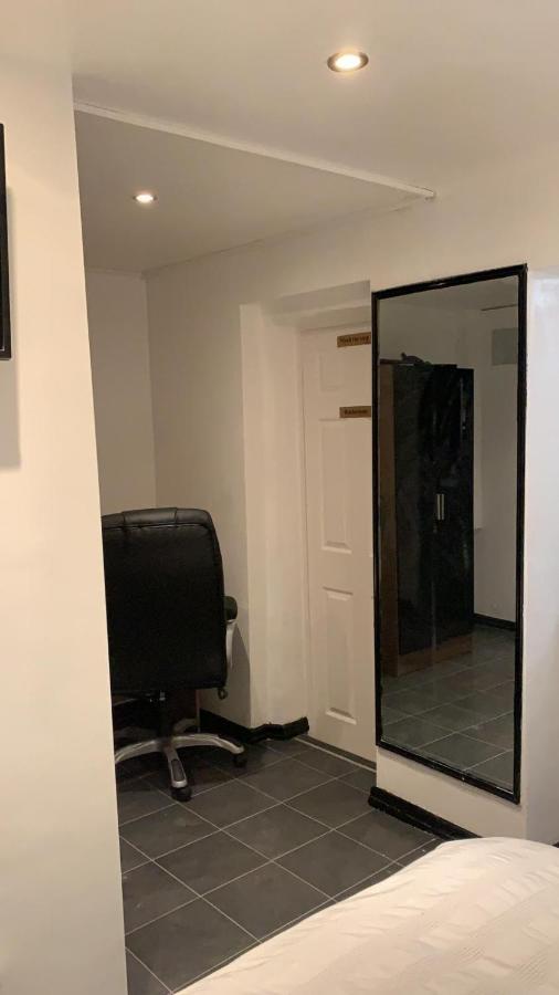 Comfort Studio Лондон Экстерьер фото